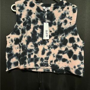 525 America Black and Pink Patterned Crop Top